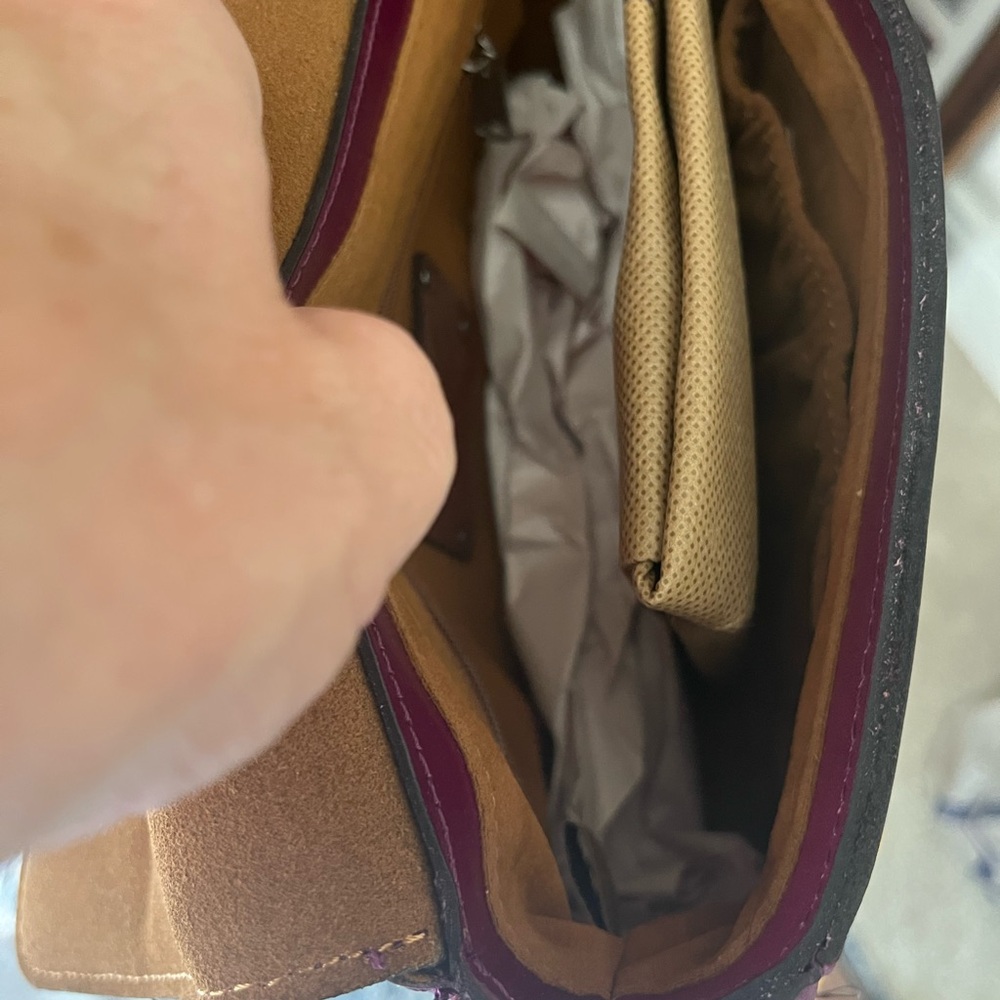 Patricia Nash Filigree Crossbody - Picture 3 of 7